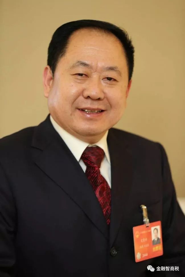山寨币和比特币涨跌转换_比特币山寨币大王微博_从比特币到山寨币：理解虚拟货币投资的选择与市场动态